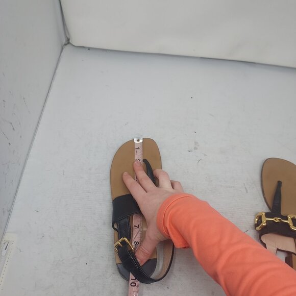 GUCCI Black Baby Horsebit Thong Flat Leather Sandal - Picture 8 of 10